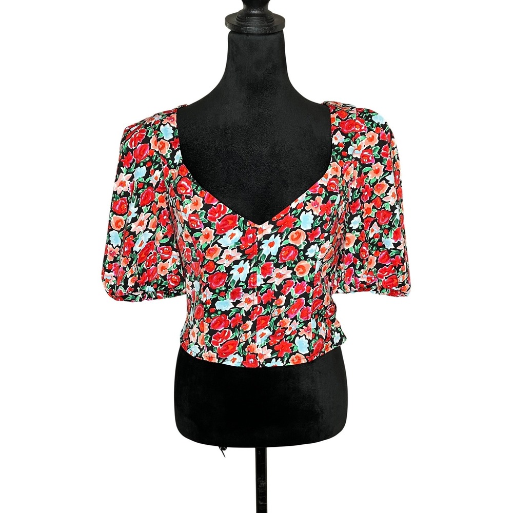 ASTR The Label Floral Puff Sleeve Cropped V-neck Blouse Red Medium Romantic